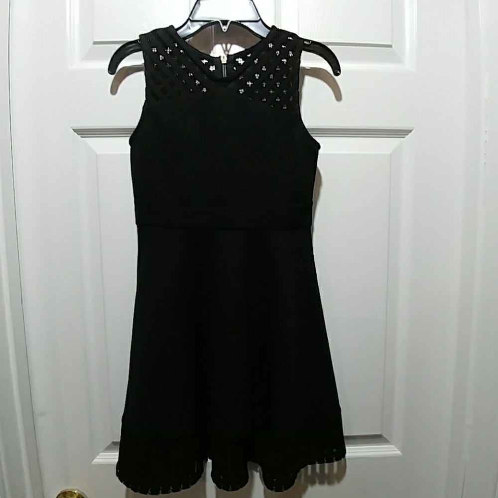 Zunie Sleeveless Little Black Dress